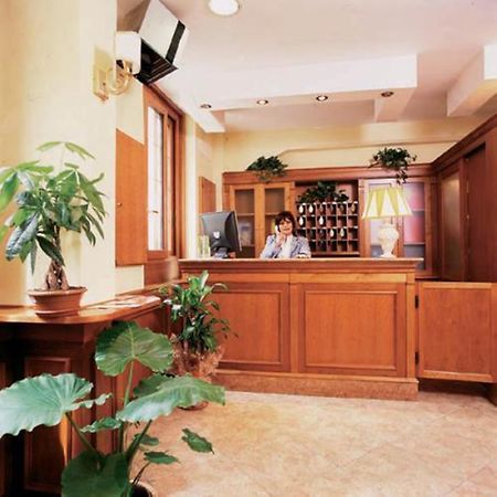 Hotel Kriss Roma Exterior foto